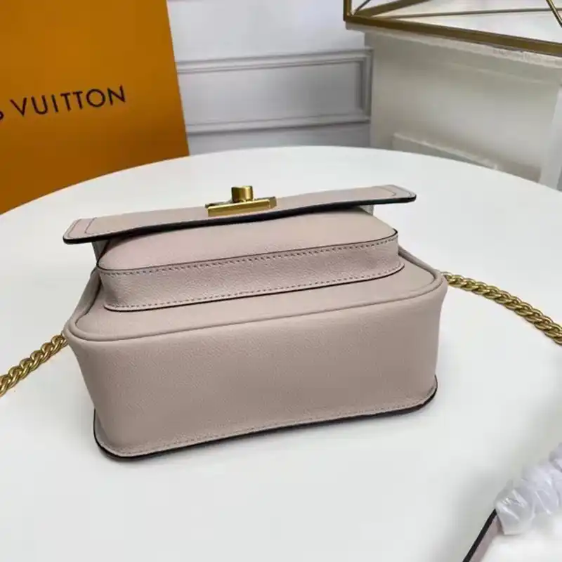 LV Bag 2302HT0046