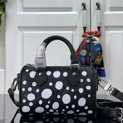 Fashionrep LV Bag 2304DJ0009