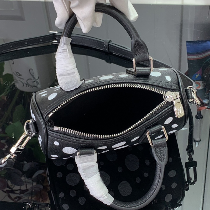 FASH LOUIS VUITTON Bag 2304DJ0009