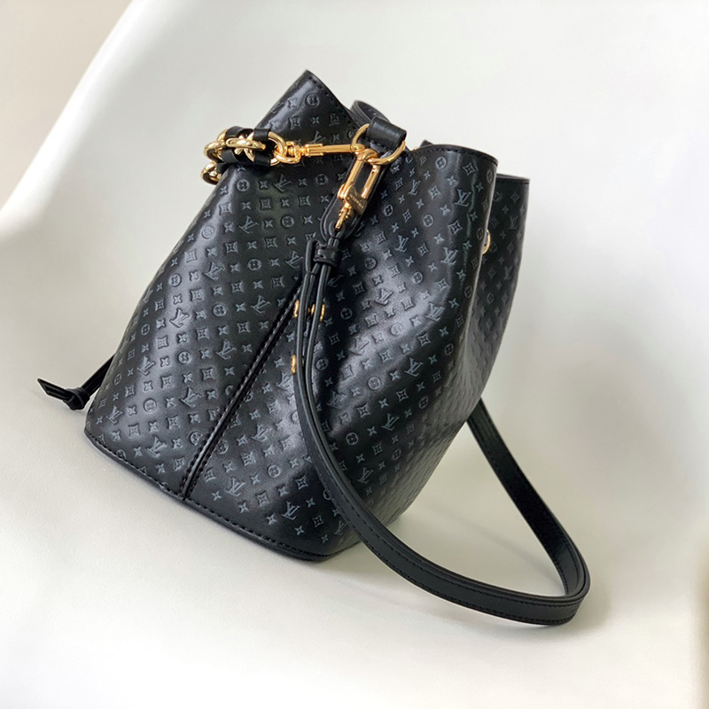 FASH LOUIS VUITTON Bag 2304DJ0048