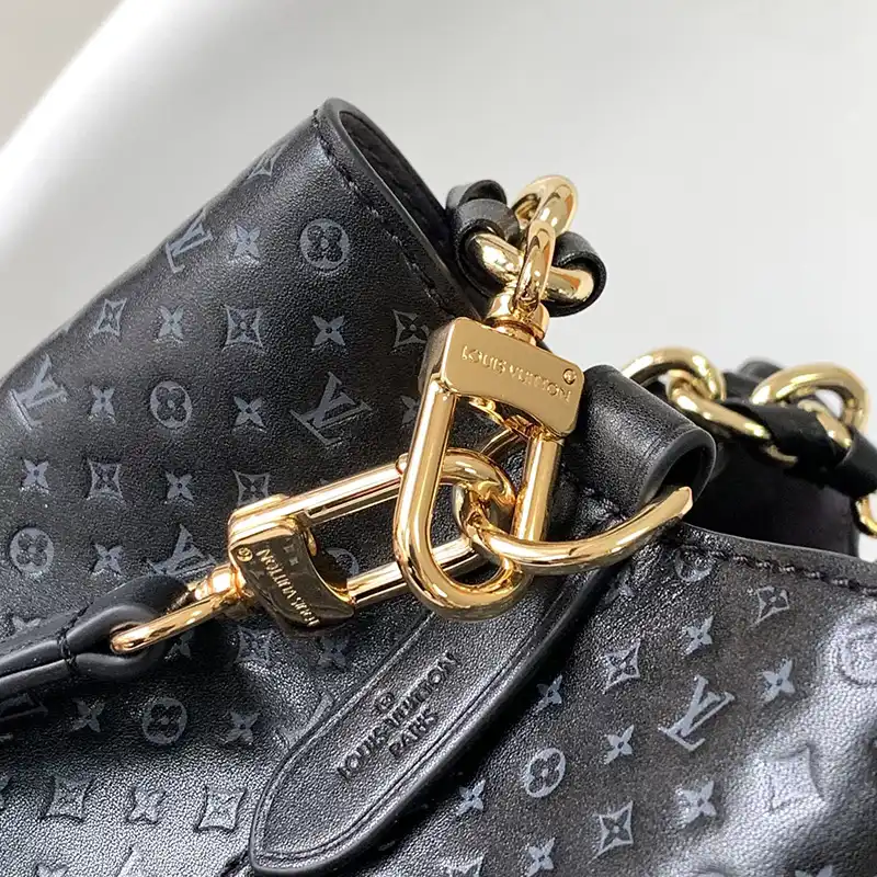 LV Bag 2304DJ0048