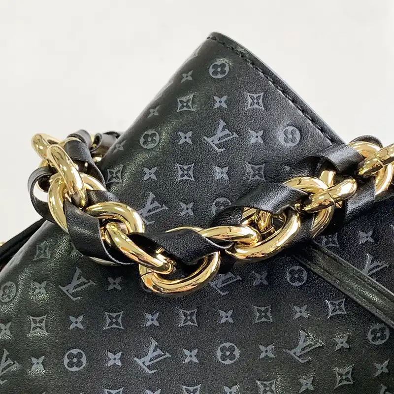 LV Bag 2304DJ0048