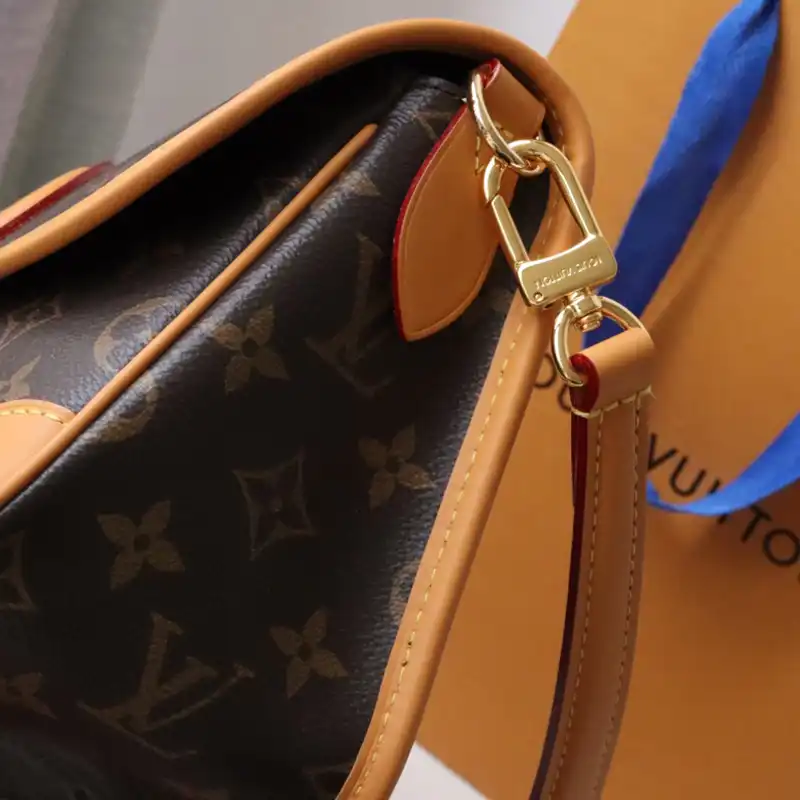 LV Bag 2304DJ0049