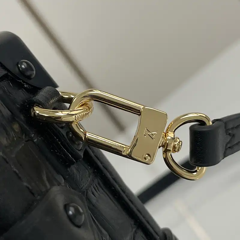 LV Bag 2304DJ0055