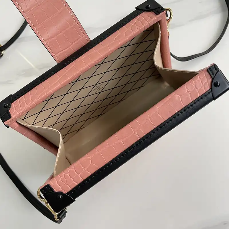 LV Bag 2304DJ0056