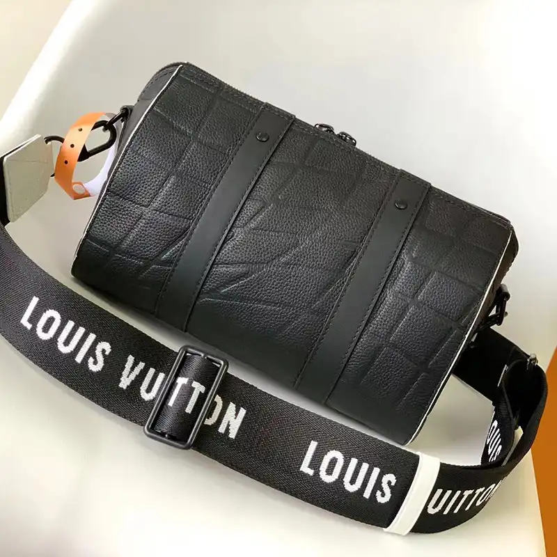 LV Bag 2304DJ0077