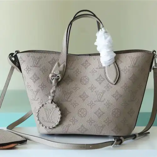 LV Bag 2304DJ0079