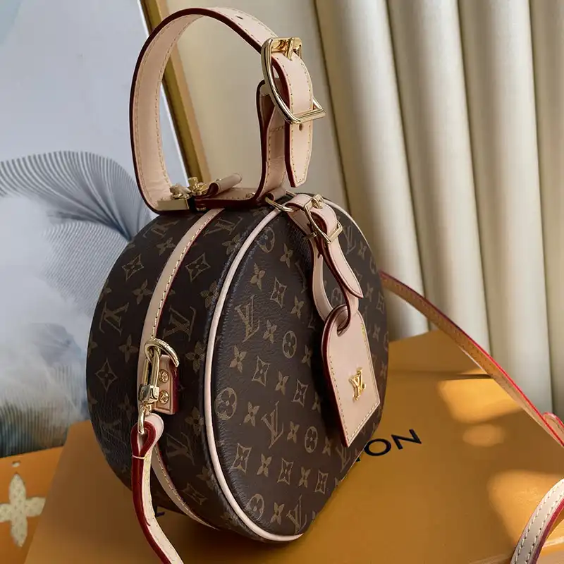 LV Bag 2304DJ0082