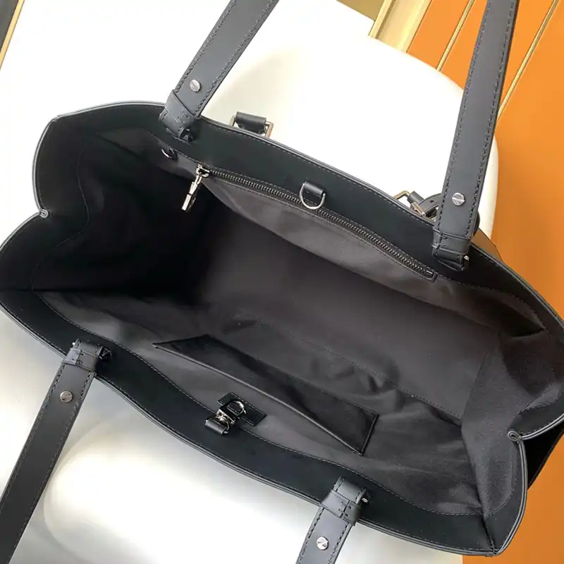 LV Bag 2304DJ0090