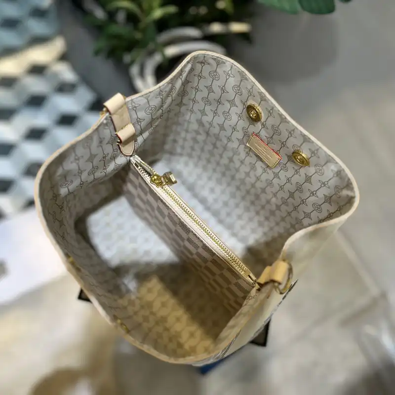 LV Bag 2304DJ0119