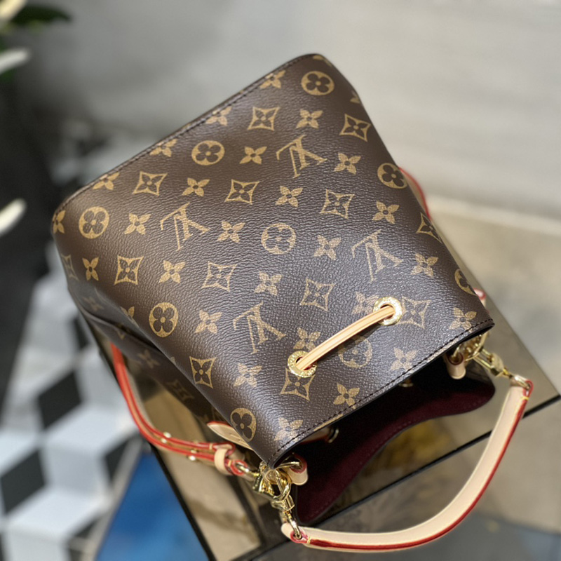 FASH LOUIS VUITTON Bag 2304DJ0123