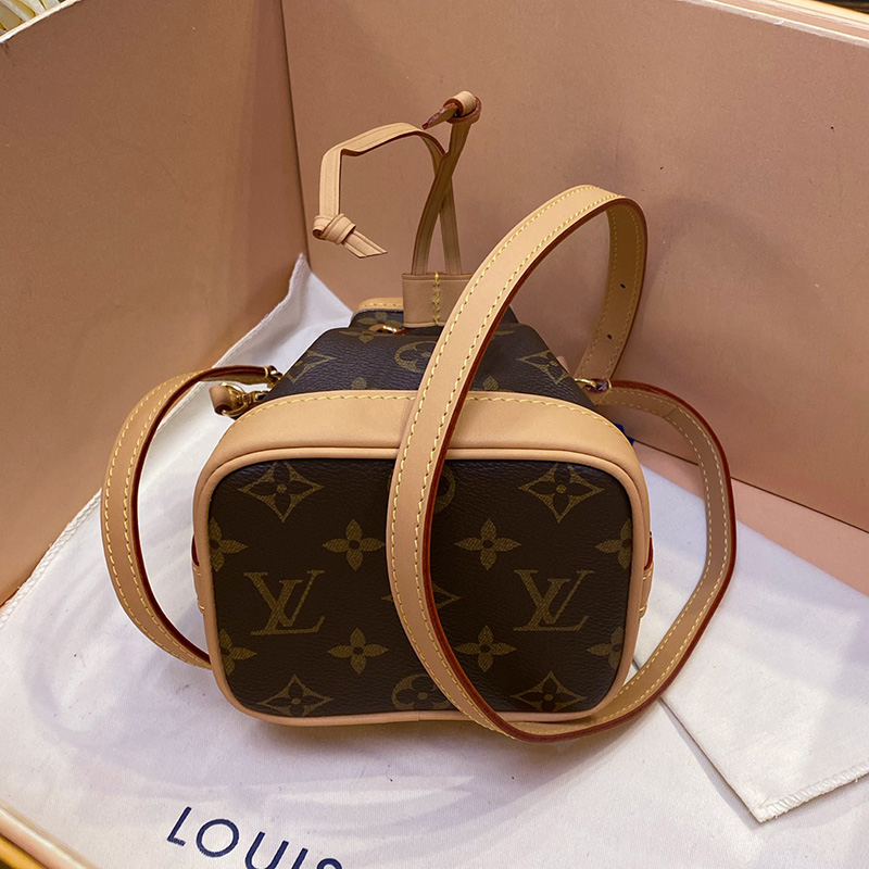 FASH LOUIS VUITTON Bag 2304DJ0124