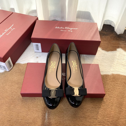 FASH SaLOUIS VUITTONatore Ferragamo Shoes 2304PZ0038