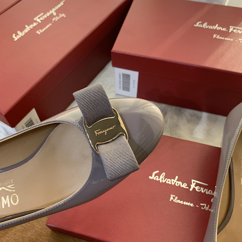 FASH SaLOUIS VUITTONatore Ferragamo Shoes 2304PZ0042