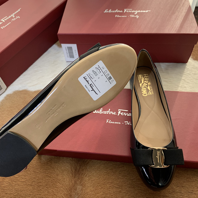 FASH SaLOUIS VUITTONatore Ferragamo Shoes 2304PZ0045