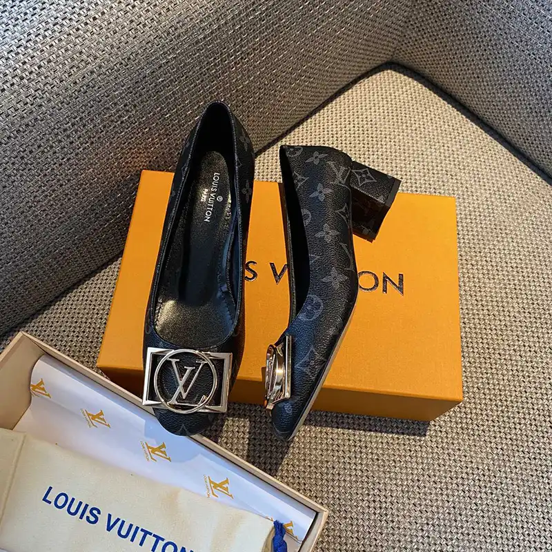 LV Shoes 2304PZ0071