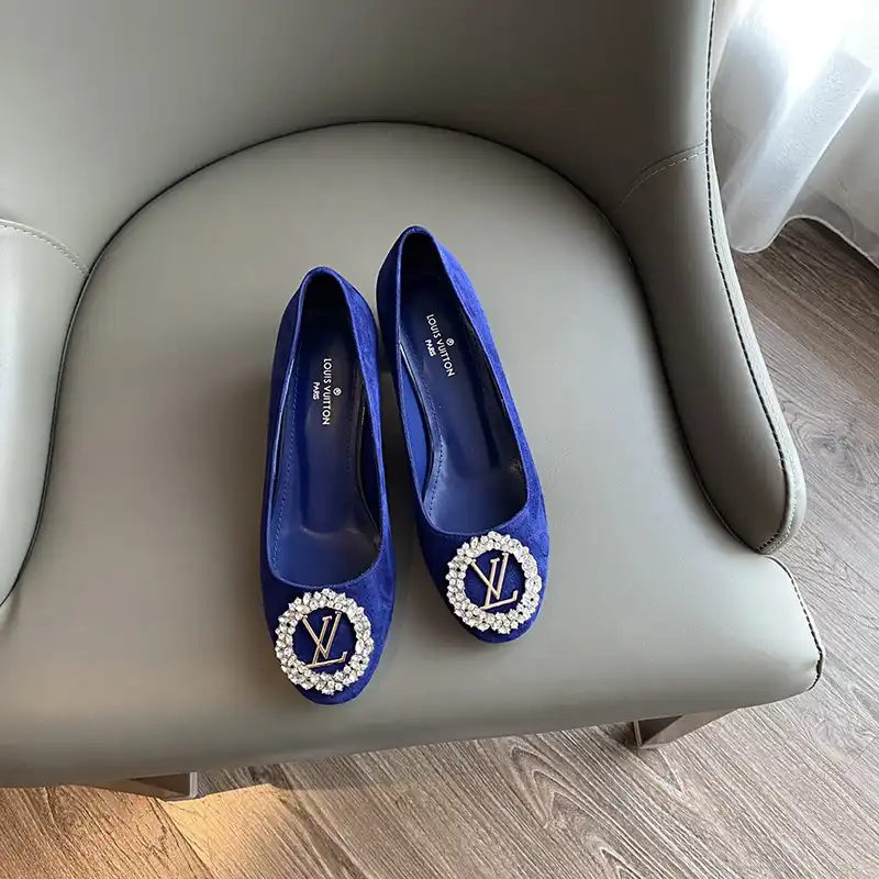 Fashionrepsfam ru LV Shoes 2304PZ0079