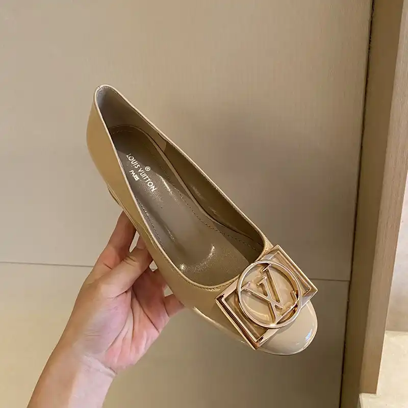 Fashionrepsfam ru LV Shoes 2304PZ0084