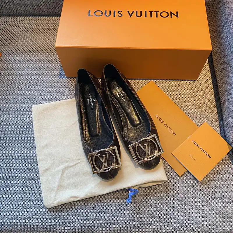 Official FashionRep LV Shoes 2304PZ0099