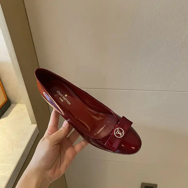 LV Shoes 2304PZ0111