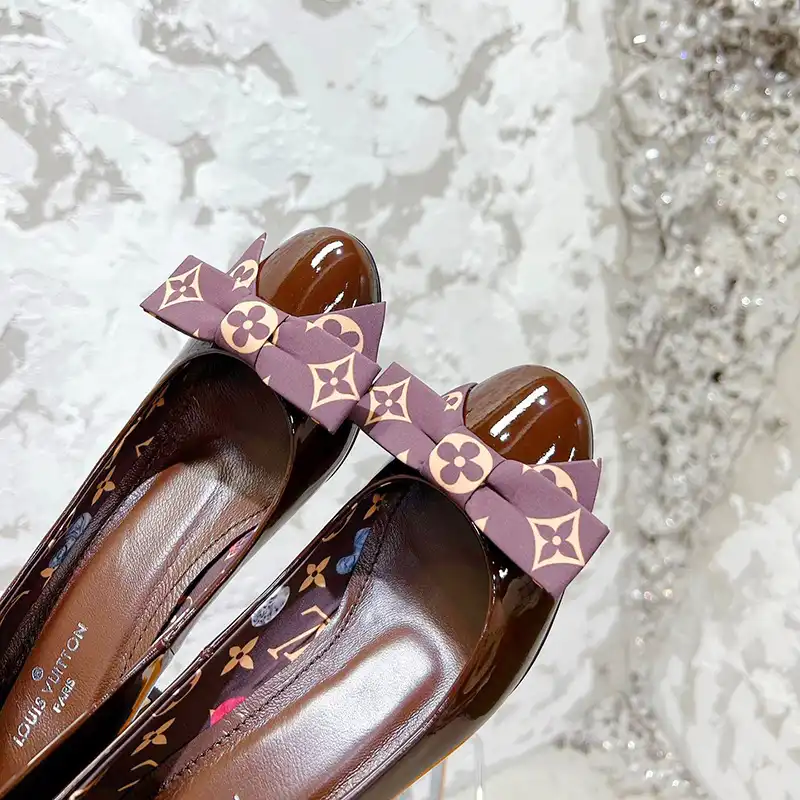 LV Shoes 2304PZ0115