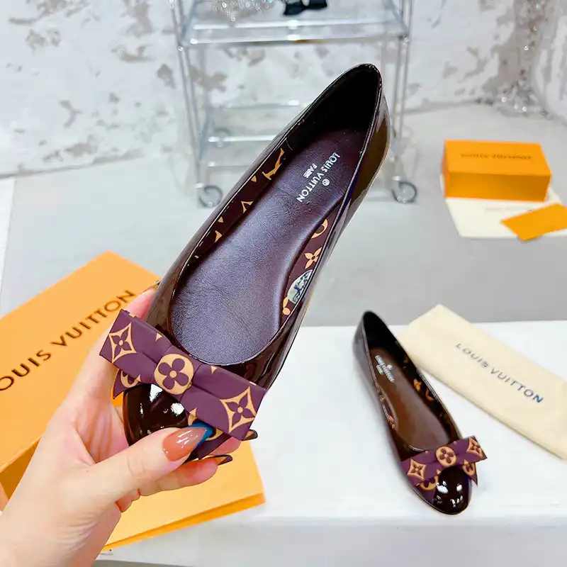 LV Shoes 2304PZ0116