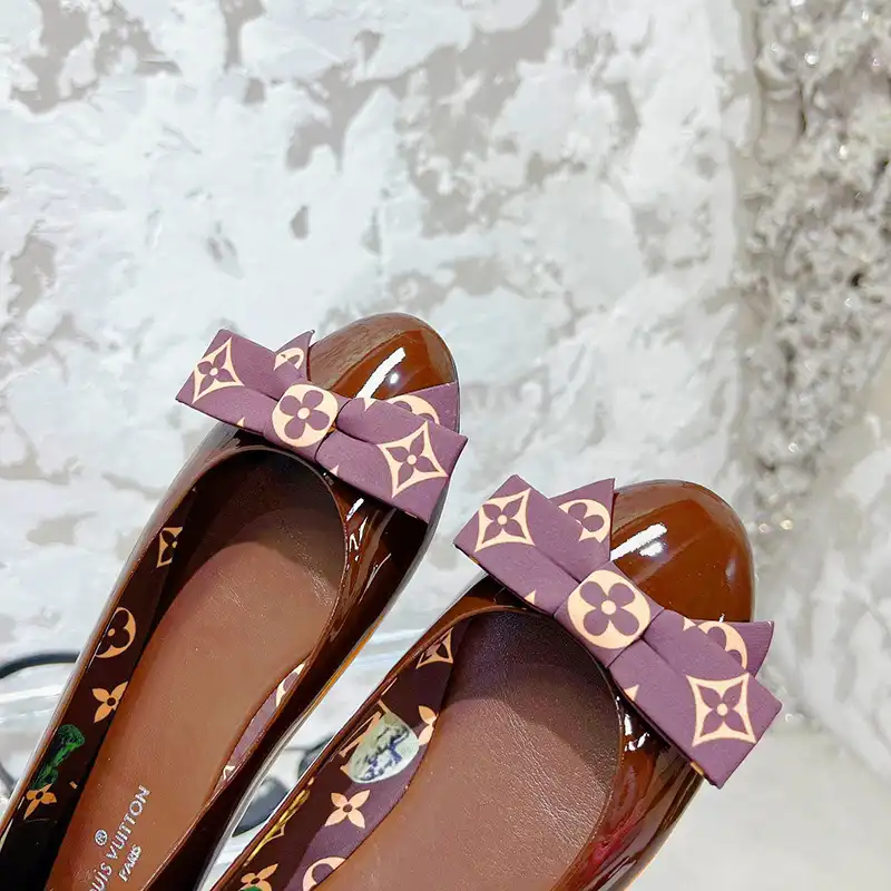 LV Shoes 2304PZ0116