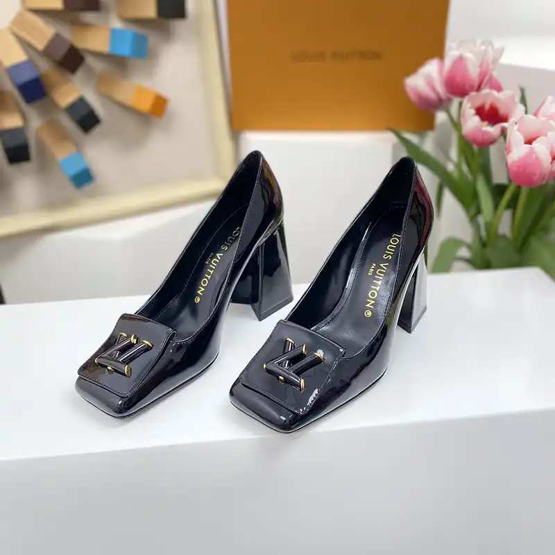 Fashionrepsfam ru LV Shoes 2304PZ0126