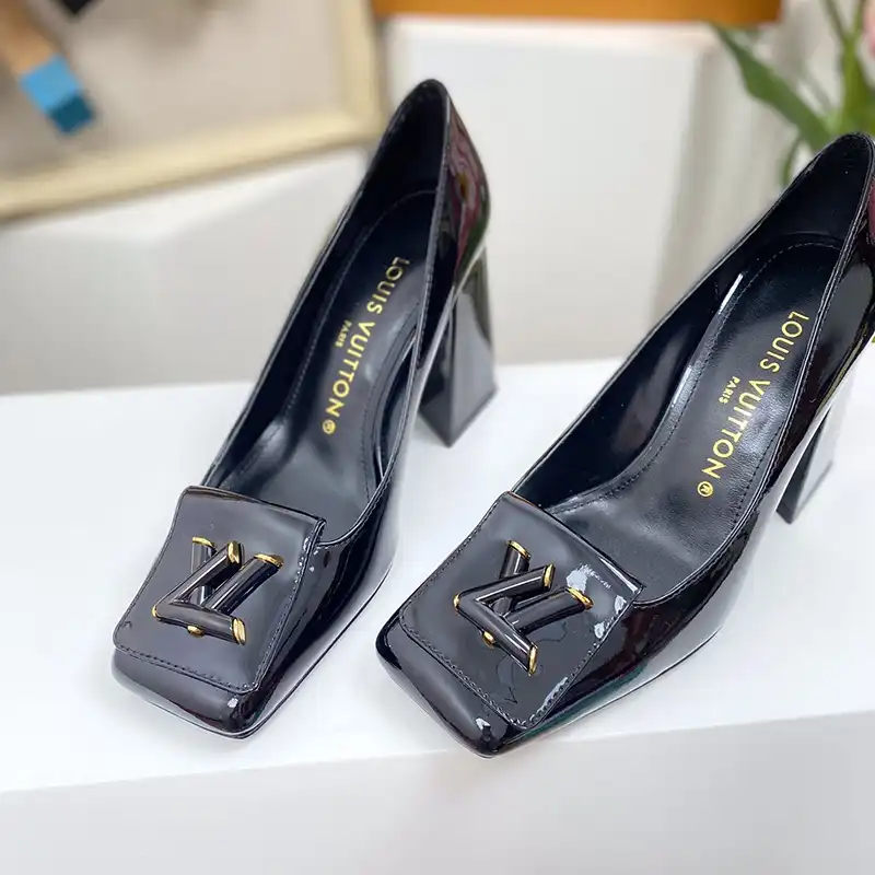 Fashionrepsfam ru LV Shoes 2304PZ0126