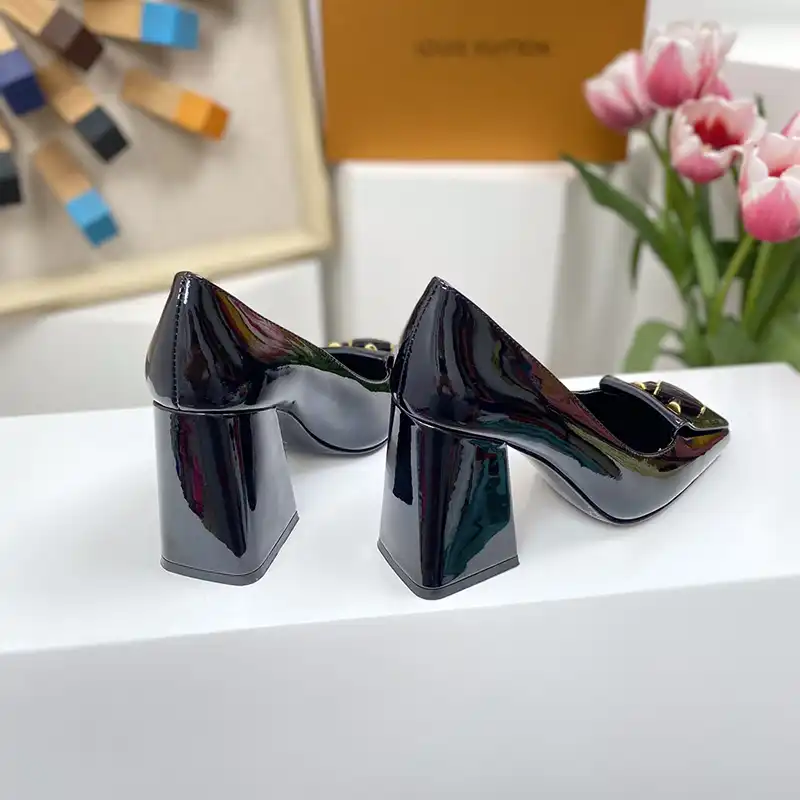 Fashionrepsfam ru LV Shoes 2304PZ0126