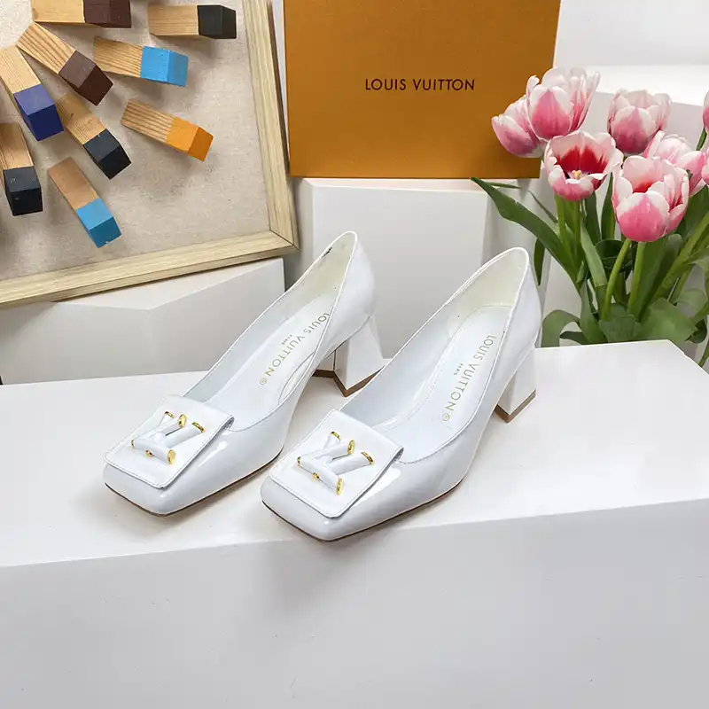 Fashionrepsfam ru LV Shoes 2304PZ0129