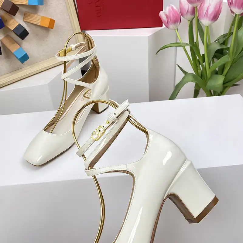 Valentino Shoes 2304PZ0138