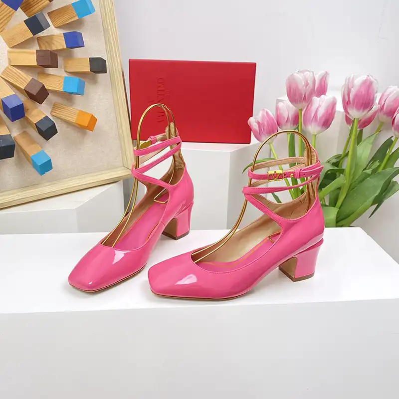 Valentino Shoes 2304PZ0139