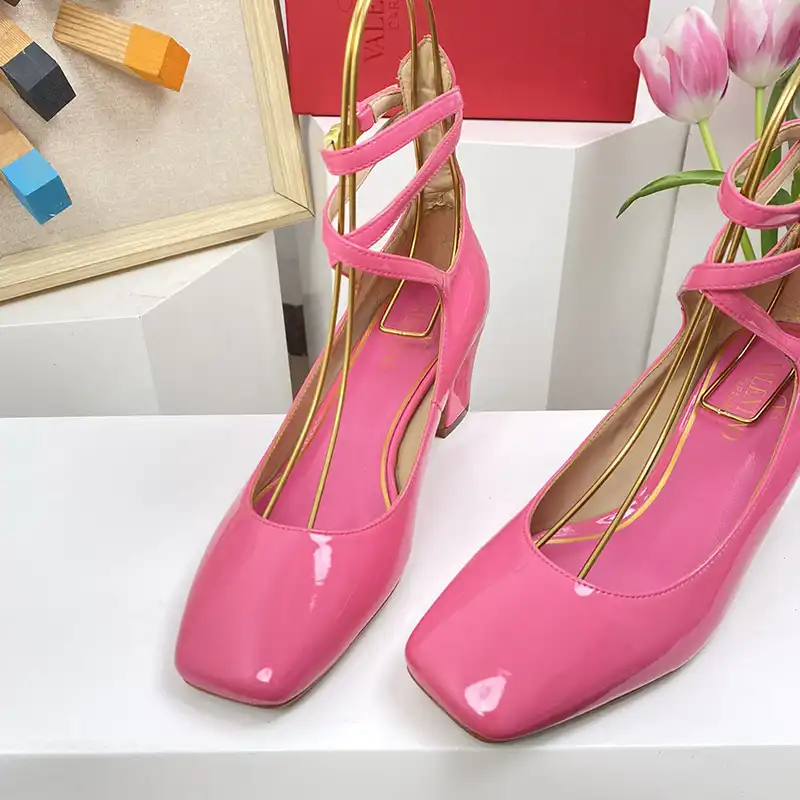 Valentino Shoes 2304PZ0139