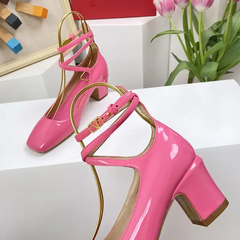 Valentino Shoes 2304PZ0139