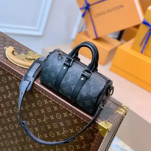 LV Bag 2304YA0001