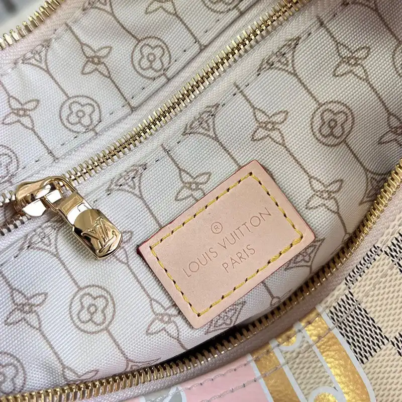 LV Bag 2304YA0007