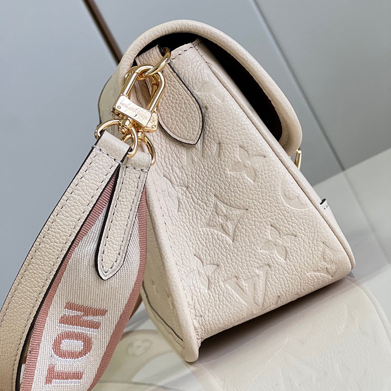 FASH LOUIS VUITTON Bag 2304YA0009