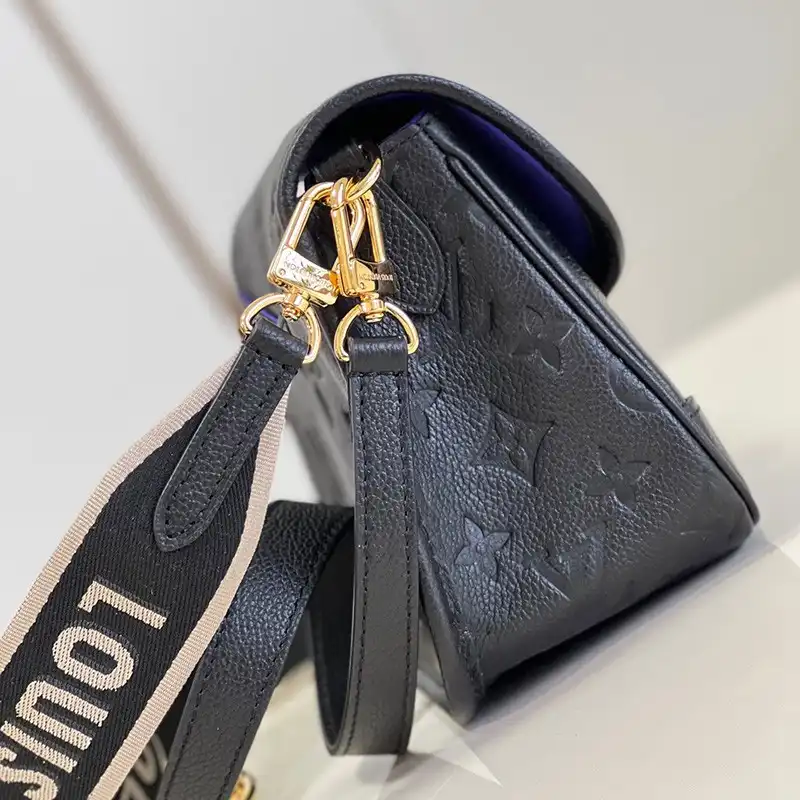 Fashionrep LV Bag 2304YA0010