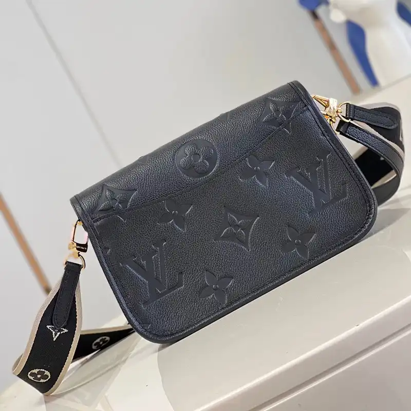 Official FashionRep LV Bag 2304YA0010