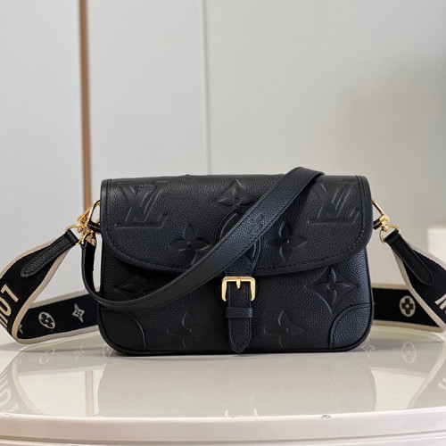 FASH LOUIS VUITTON Bag 2304YA0010