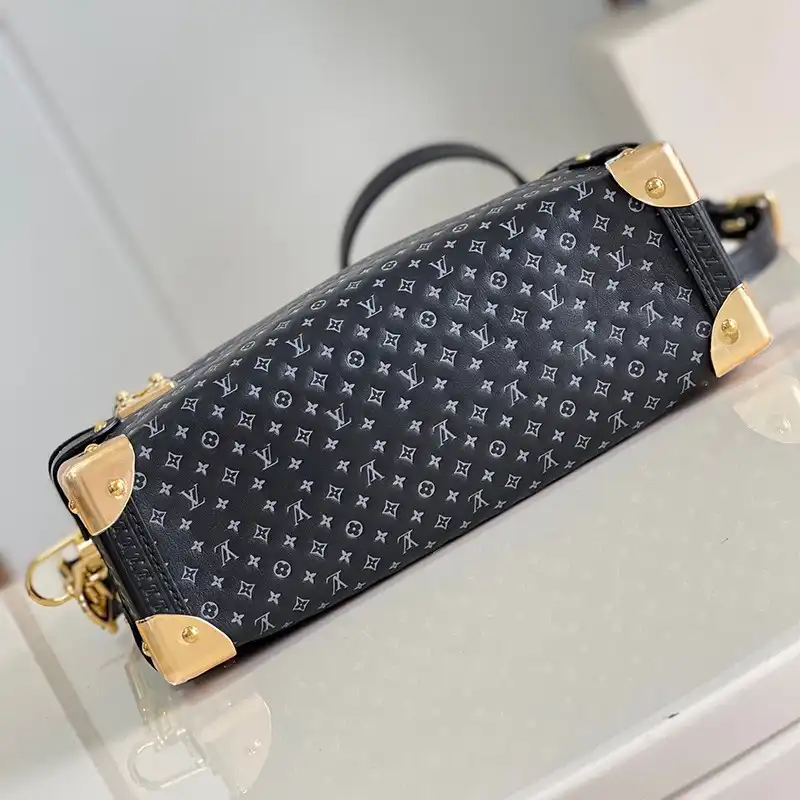 LV Bag 2304YA0014