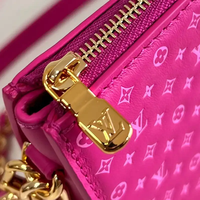 LV Bag 2304YA0017