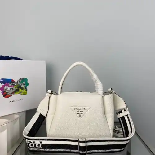 Fashionrep Prada Bag 2304YA0159