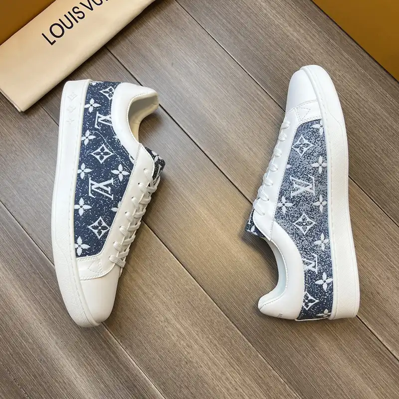 LV Shoes 2305PZ0116