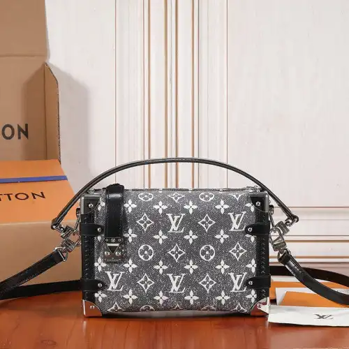 LV Bag 2306YA0003