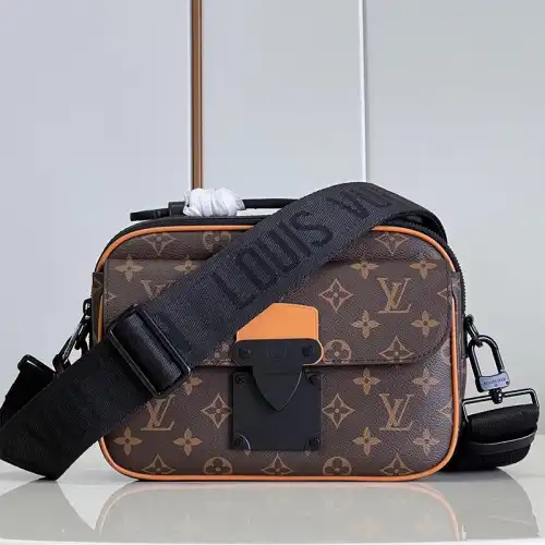 LV Bag 2306YA0023