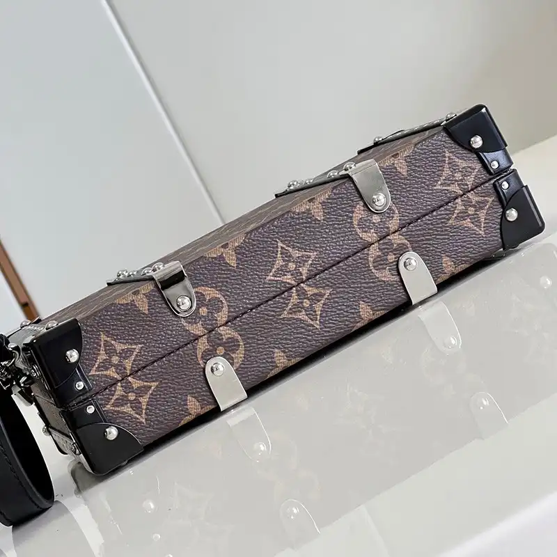 LV Bag 2306YA0065