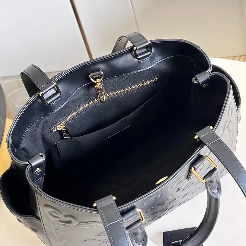 LV Bag 2306YA0122