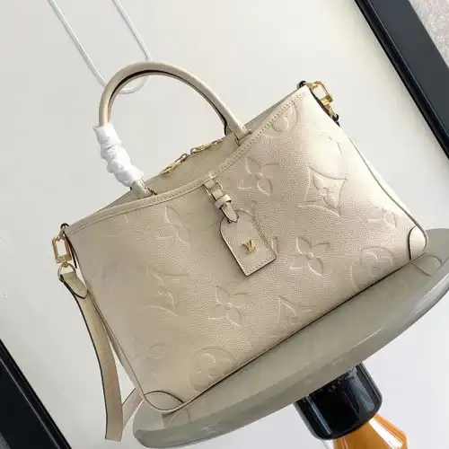 LV Bag 2306YA0146